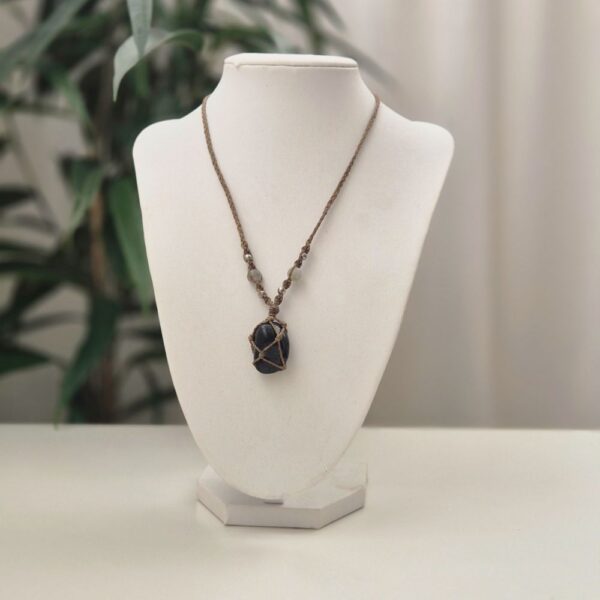 makrame črni turmalin